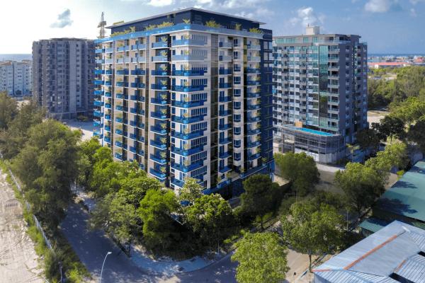 Creek Residence 3BR Apartment in Channel View