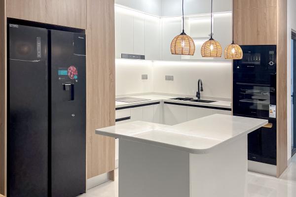 3 Bedroom Semi-Furnished Luxury Apollo Crystal Apartment
