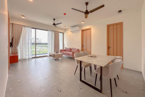 Sunset Sanctuary: 3+1 Bedroom Luxury Residence at Solitaire